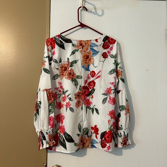 Top - Picture 5 of 11